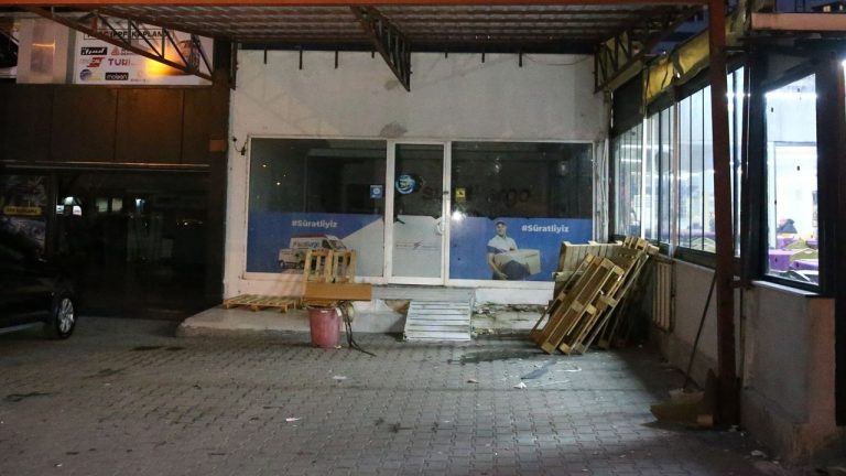 Gönderilen Paketteki Korkunç Sır: Cinayet!