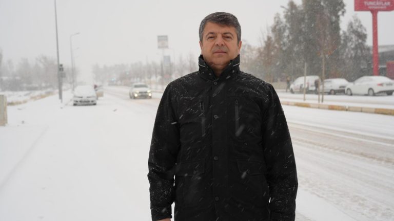 Adıyaman’da yoğun karla mücadele: Ekipler teyakkuzda