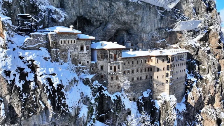Yılbaşında Sümela’ya Sakarya’dan ziyaret