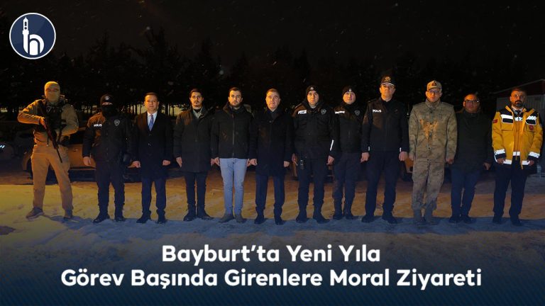 Bayburt’ta yeni yıl görevi başındaki personele moral ziyareti