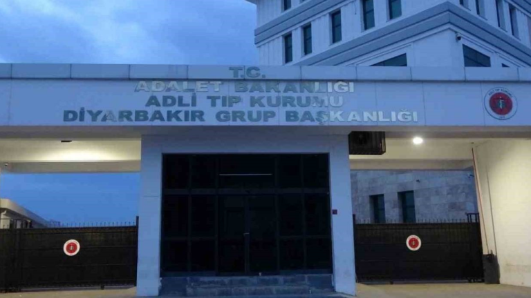 Diyarbakır’da silahlı kavga: Bir kişi öldü