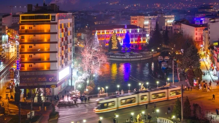 Eskişehir yeni yıla coşkuyla merhaba dedi