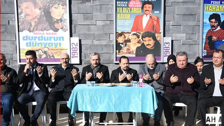 Ferdi Tayfur Adana’da Anıldı