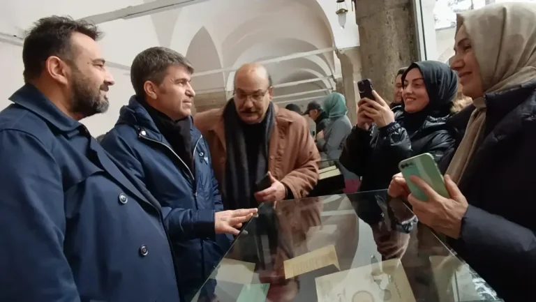 Amasya’da Hat Sanatı ve Yazma Eserler Kütüphanesi