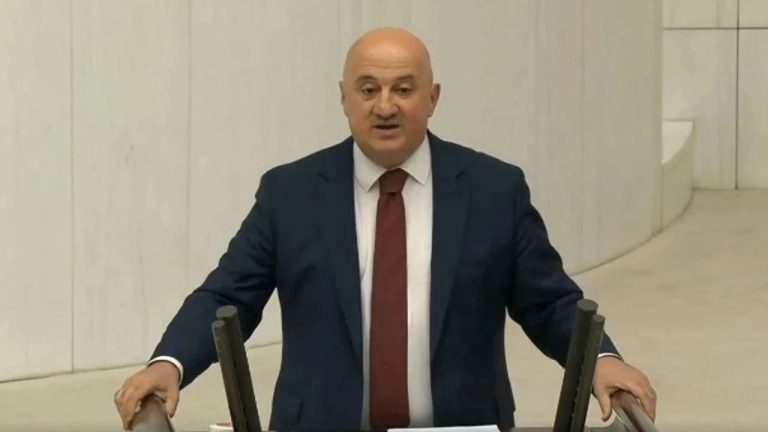 Artvin’de Köy Yolları Kapandı, Soru Önergesi Verildi.