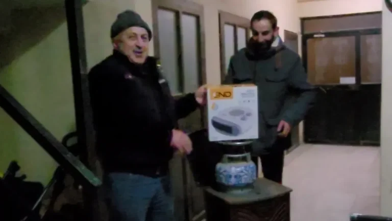 Doğal gaz kesintisi, halkı soğukla baş başa bıraktı.