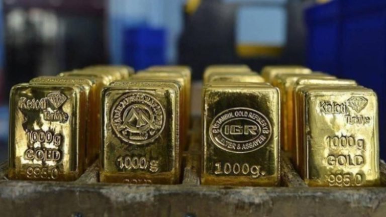 Altının 5000 Dolar Zirvesi: Tarihi Yükselişin Ardındaki Nedenler ve Gelecek Beklentileri