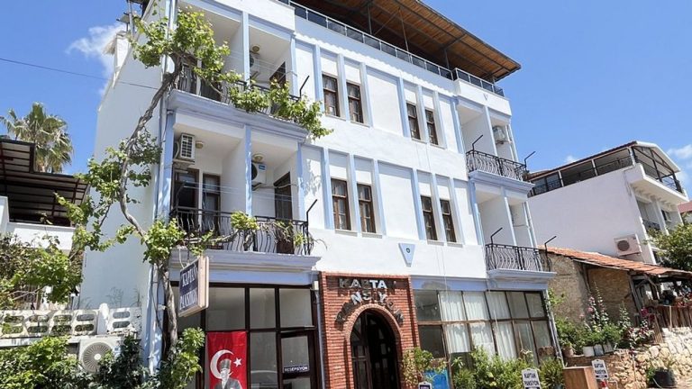 Ege Akdeniz Köyleri: Samimi Tatil Mekanları