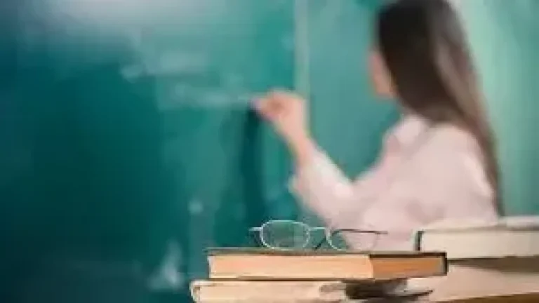 Ogretmeninizi Sikayet Etmek Istiyorsaniz Iki Kere Dusunun MEP Asilsiz Ihbarlara Sert Uyarida Bulundu