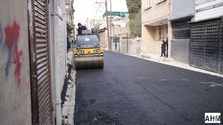 Seyhan’da Asfalt Seferberliği Hız Kesmeden Sürüyor