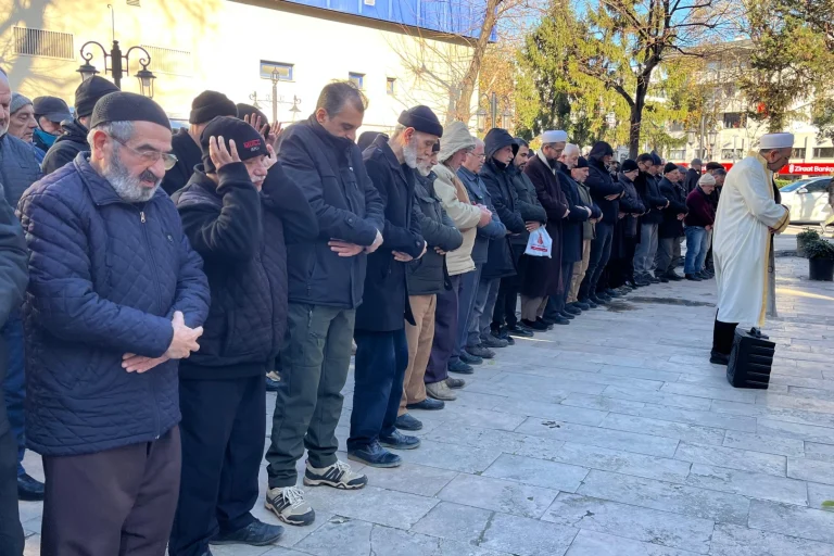 Yalova’da Ebu Ubeyde için gıyabi namaz