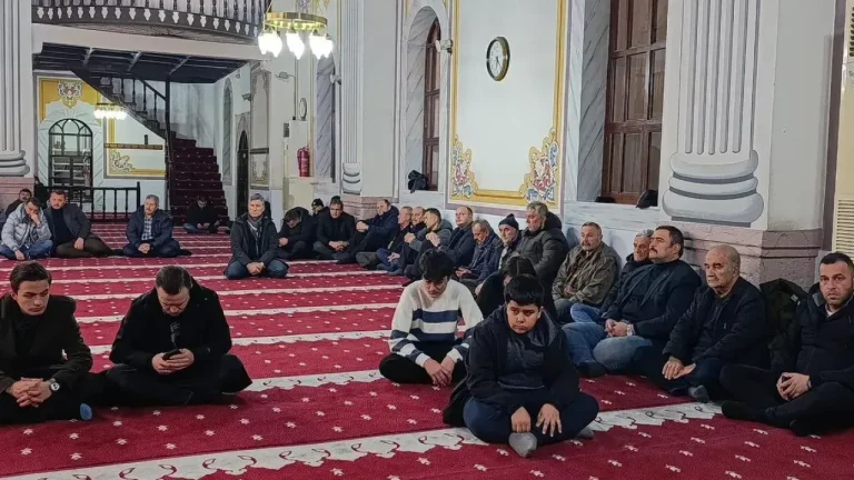 MHP Bolu’dan Şehitler Anısına Yılbaşı Programı